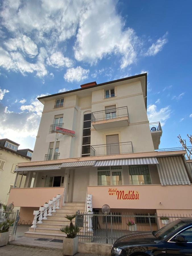 Hotel Malibù Rimini Buitenkant foto