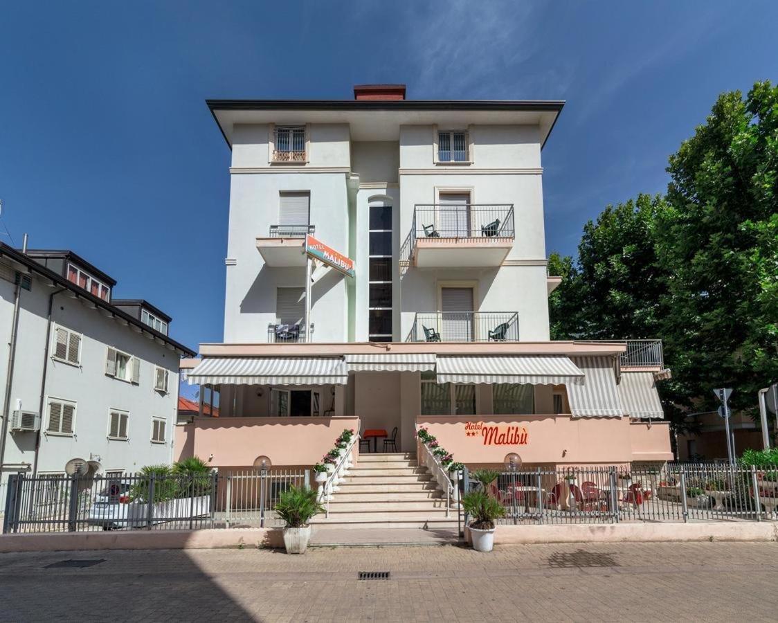 Hotel Malibù Rimini Buitenkant foto