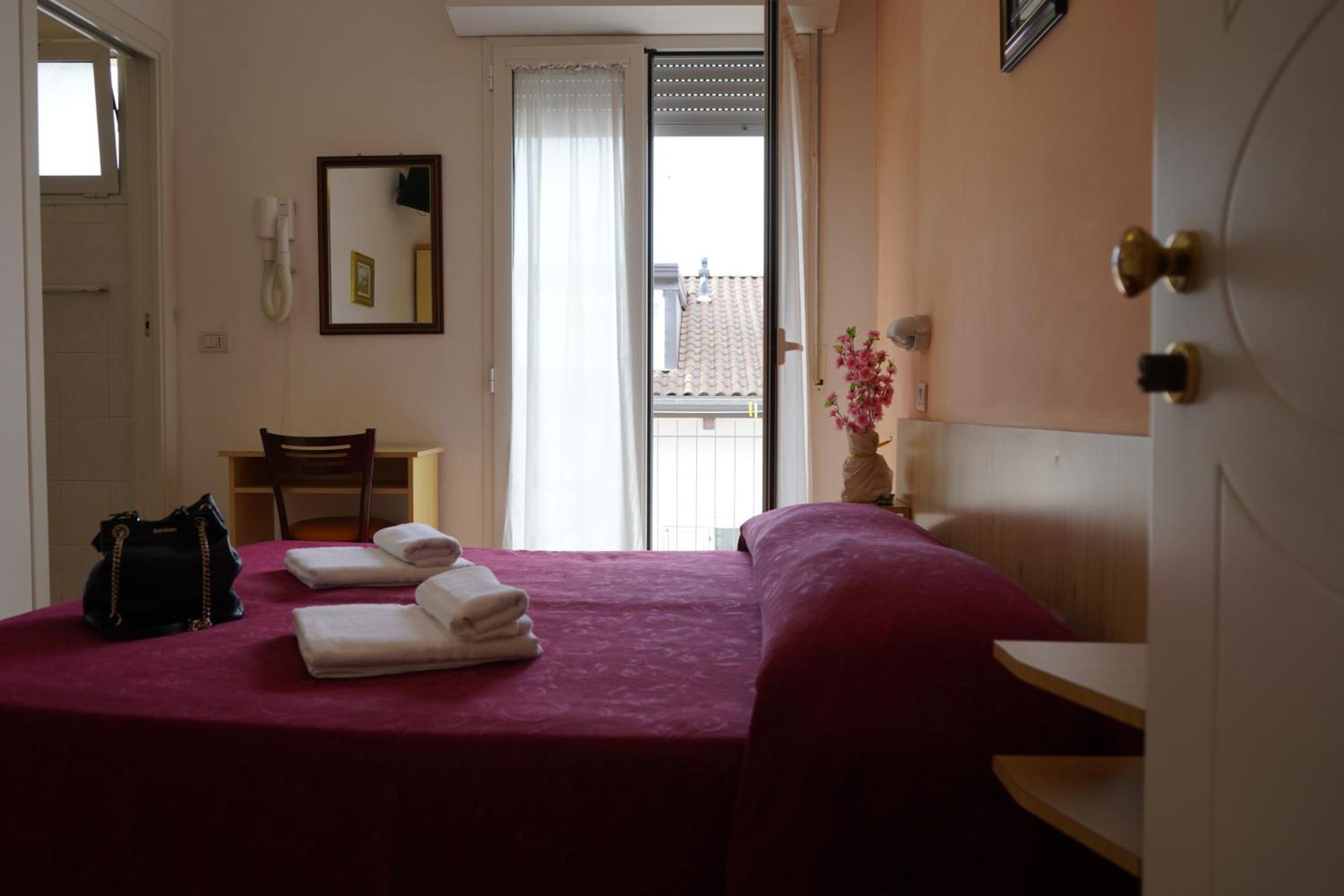 Hotel Malibù Rimini Buitenkant foto