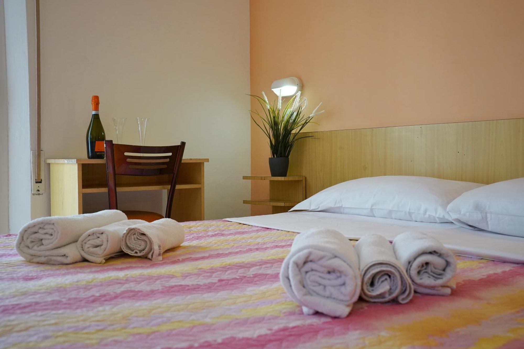 Hotel Malibù Rimini Buitenkant foto