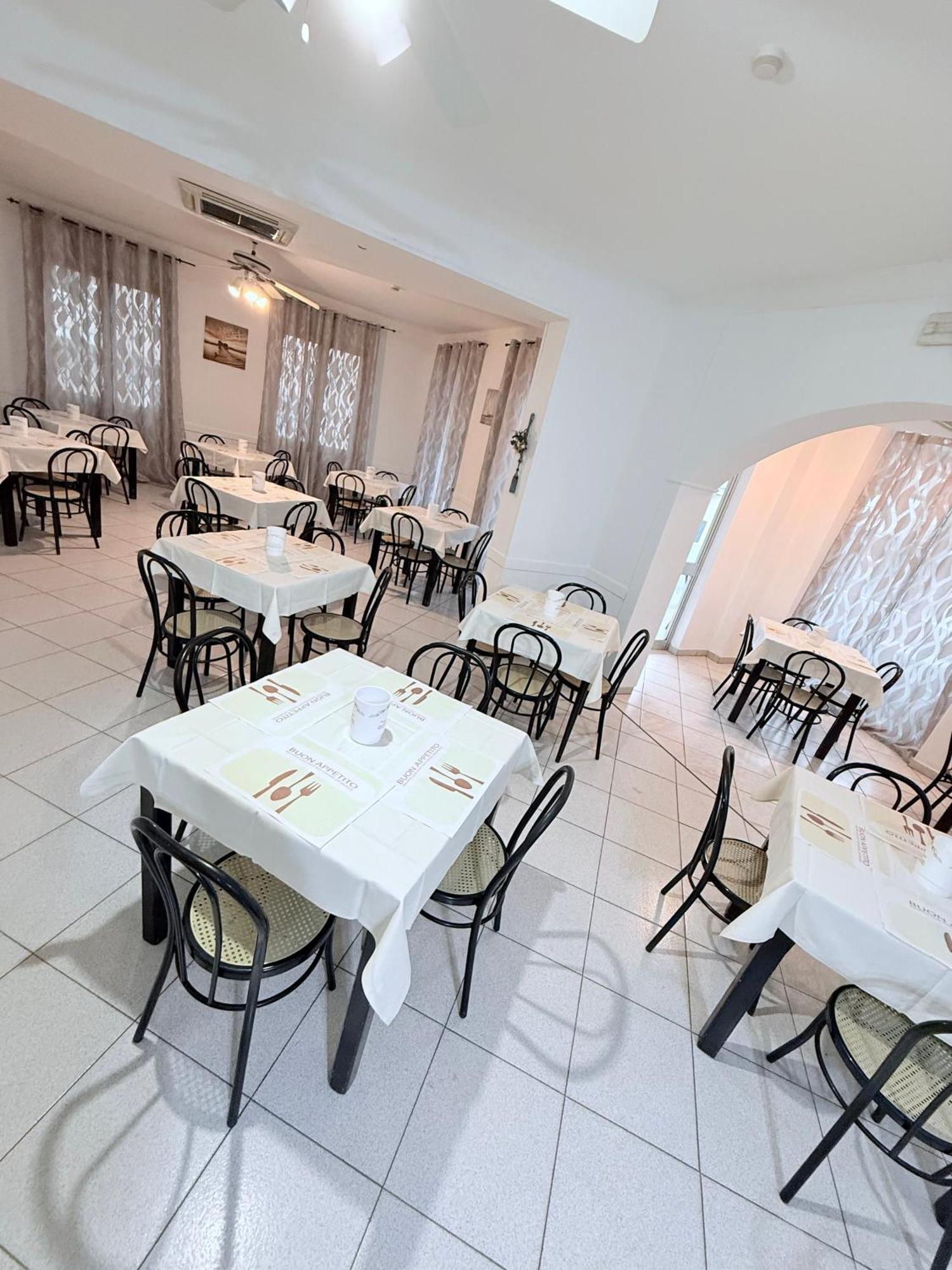 Hotel Malibù Rimini Buitenkant foto