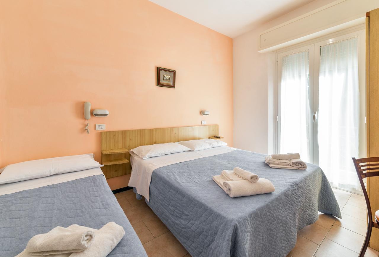 Hotel Malibù Rimini Buitenkant foto